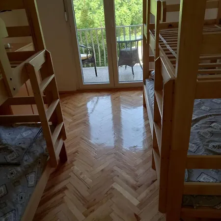 Relax Bar Hostel Podgorica